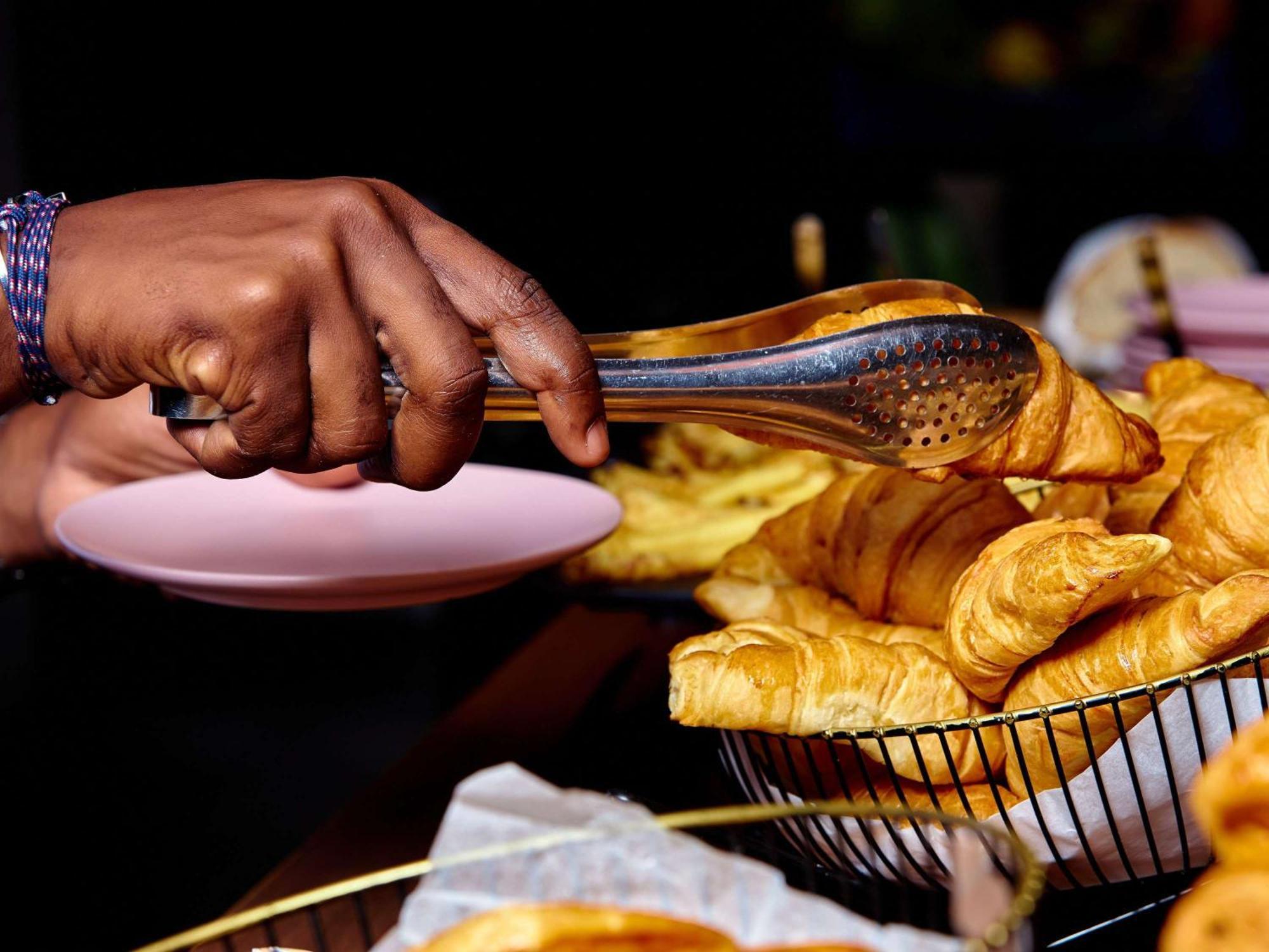 Отель Ibis Styles Abidjan Marcory Экстерьер фото