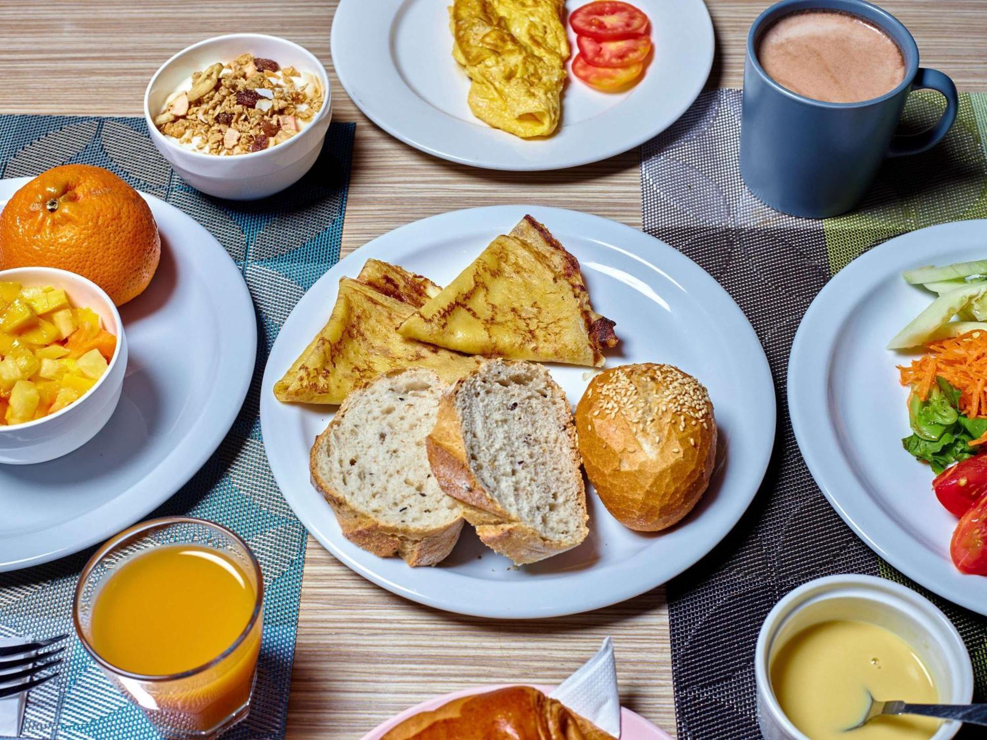 Отель Ibis Styles Abidjan Marcory Экстерьер фото