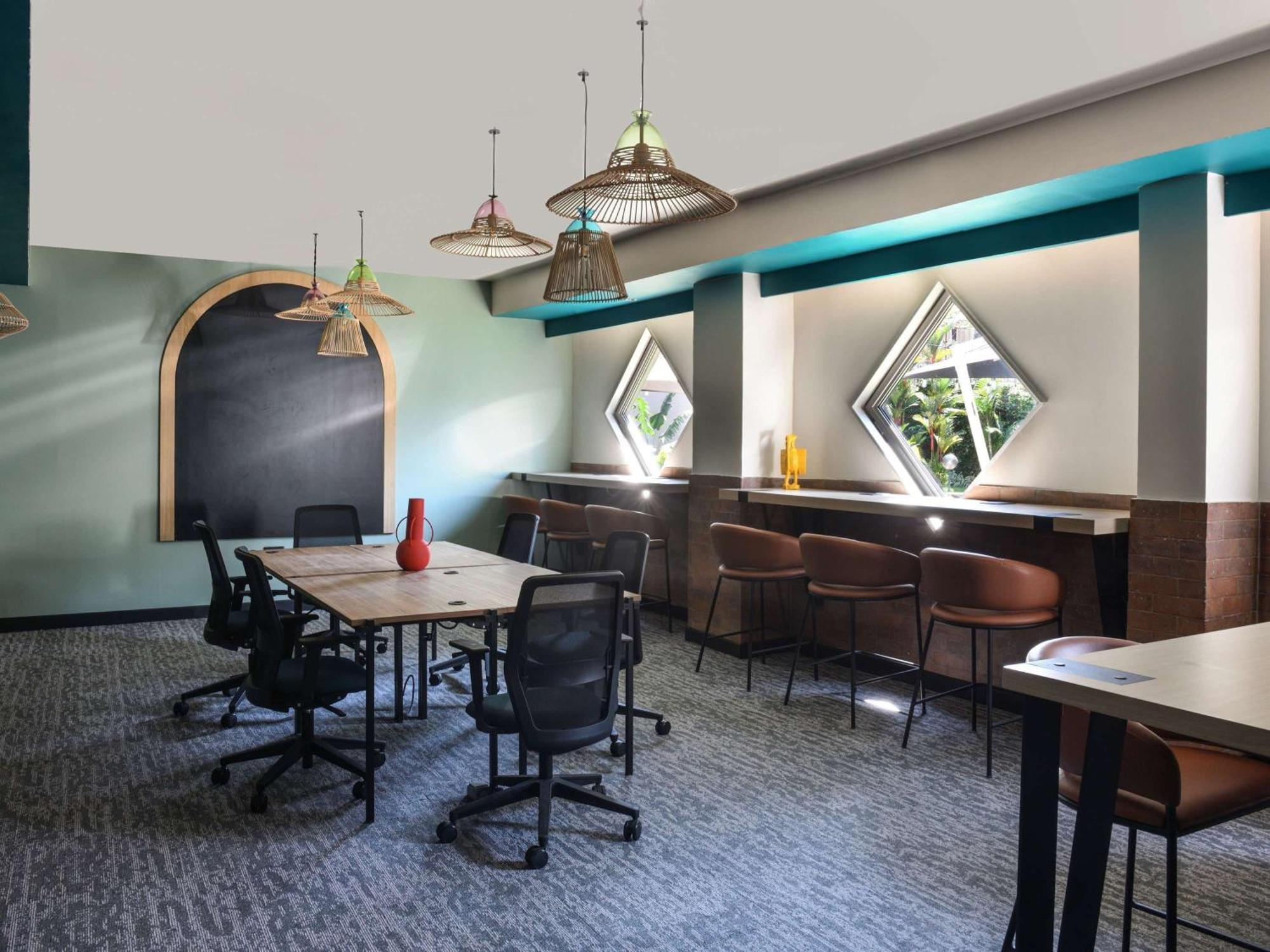 Отель Ibis Styles Abidjan Marcory Экстерьер фото