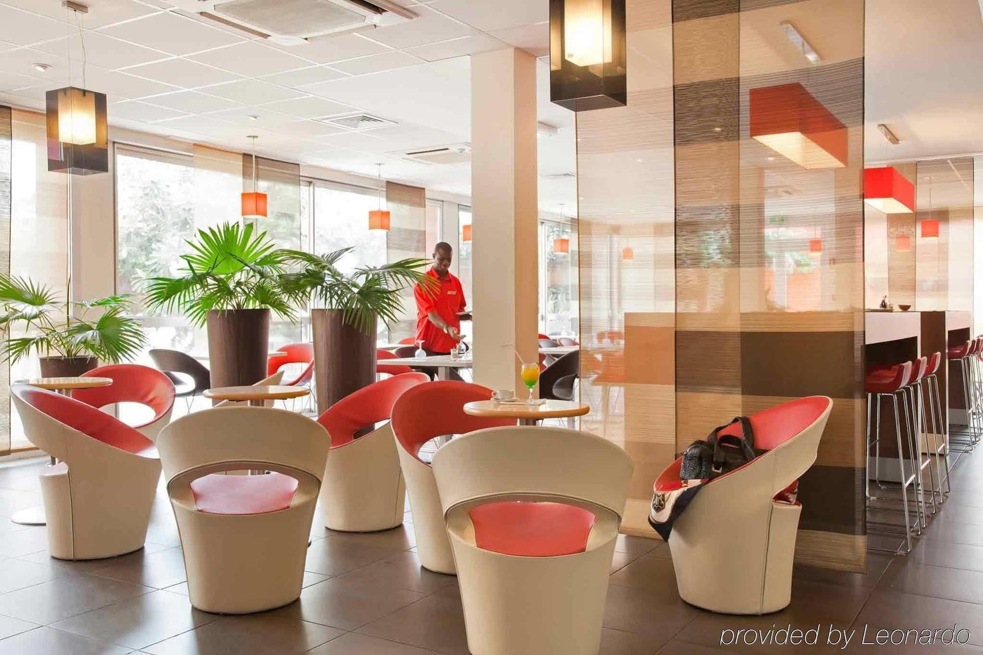 Отель Ibis Styles Abidjan Marcory Ресторан фото